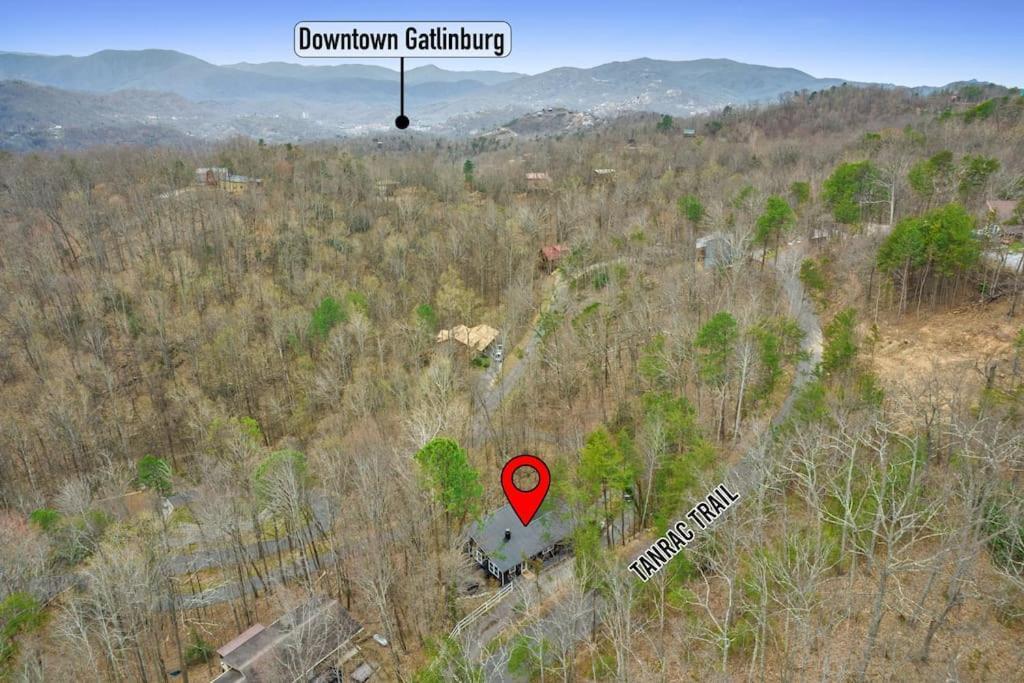 New! Modern Cabin With Two Decks, Bar & Game Room! Gatlinburg Dış mekan fotoğraf